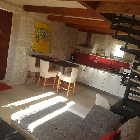 Casa Ladonja * Πόρετς